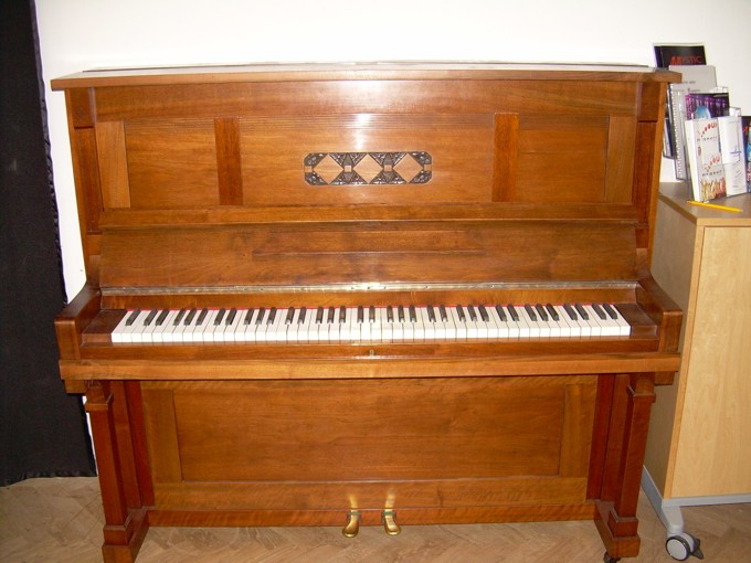 Klavierstimmung f&uuml;r Pianino und Fl&uuml;gel